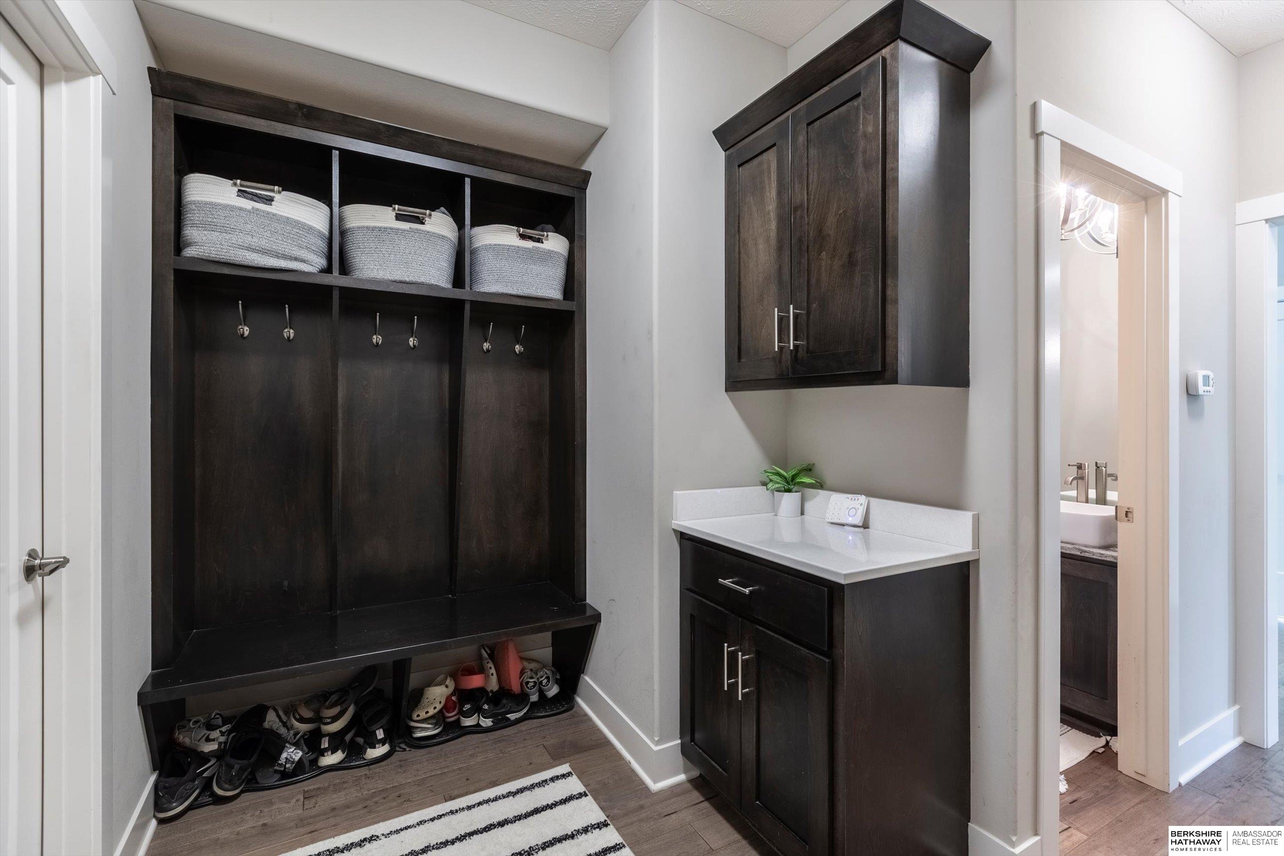 Elkhorn, Nebraska 68022, United States, 5 Bedrooms Bedrooms, ,4 BathroomsBathrooms,Residential,Active,140247