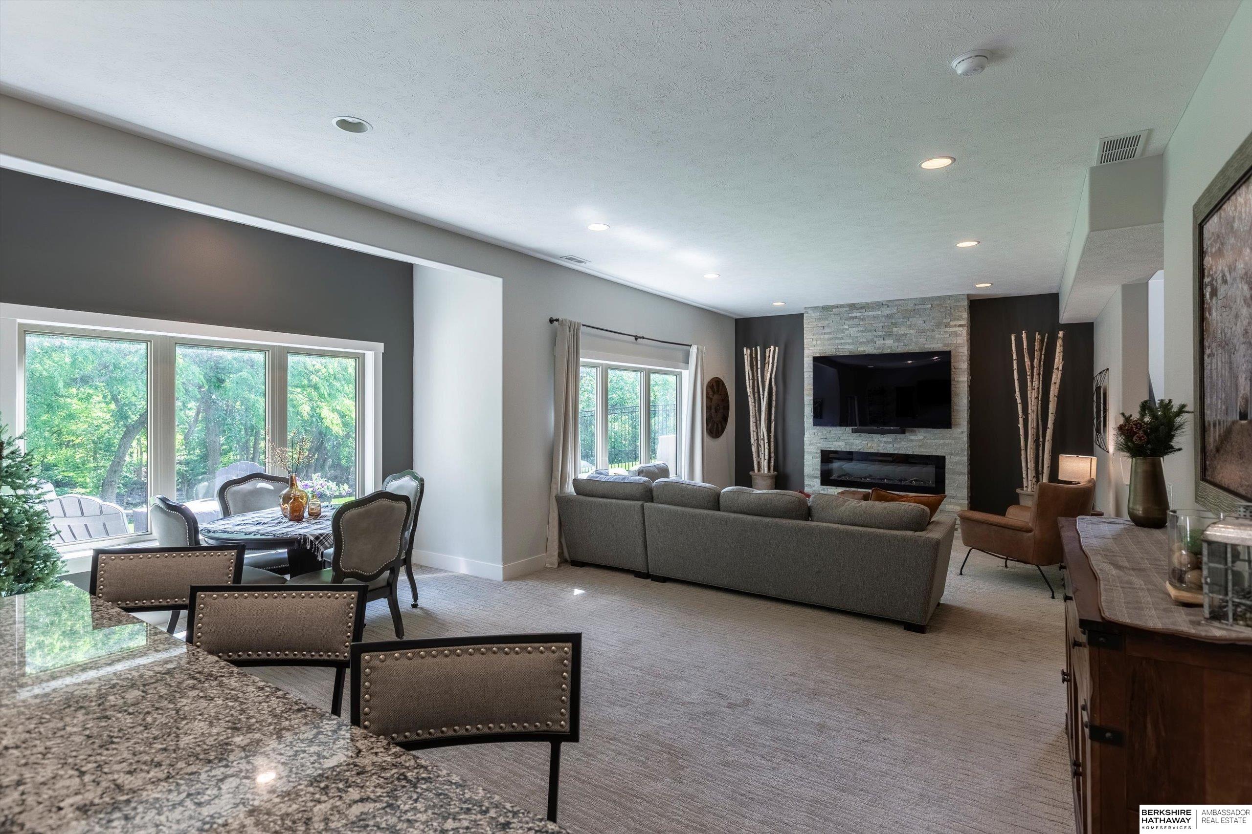 Elkhorn, Nebraska 68022, United States, 5 Bedrooms Bedrooms, ,4 BathroomsBathrooms,Residential,Active,140247