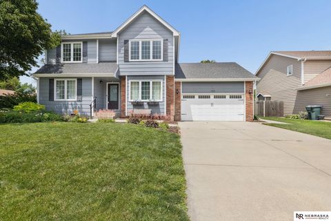 Photo of 7800 Casey Lane, Lincoln, NE 68516 (MLS # 22617690)