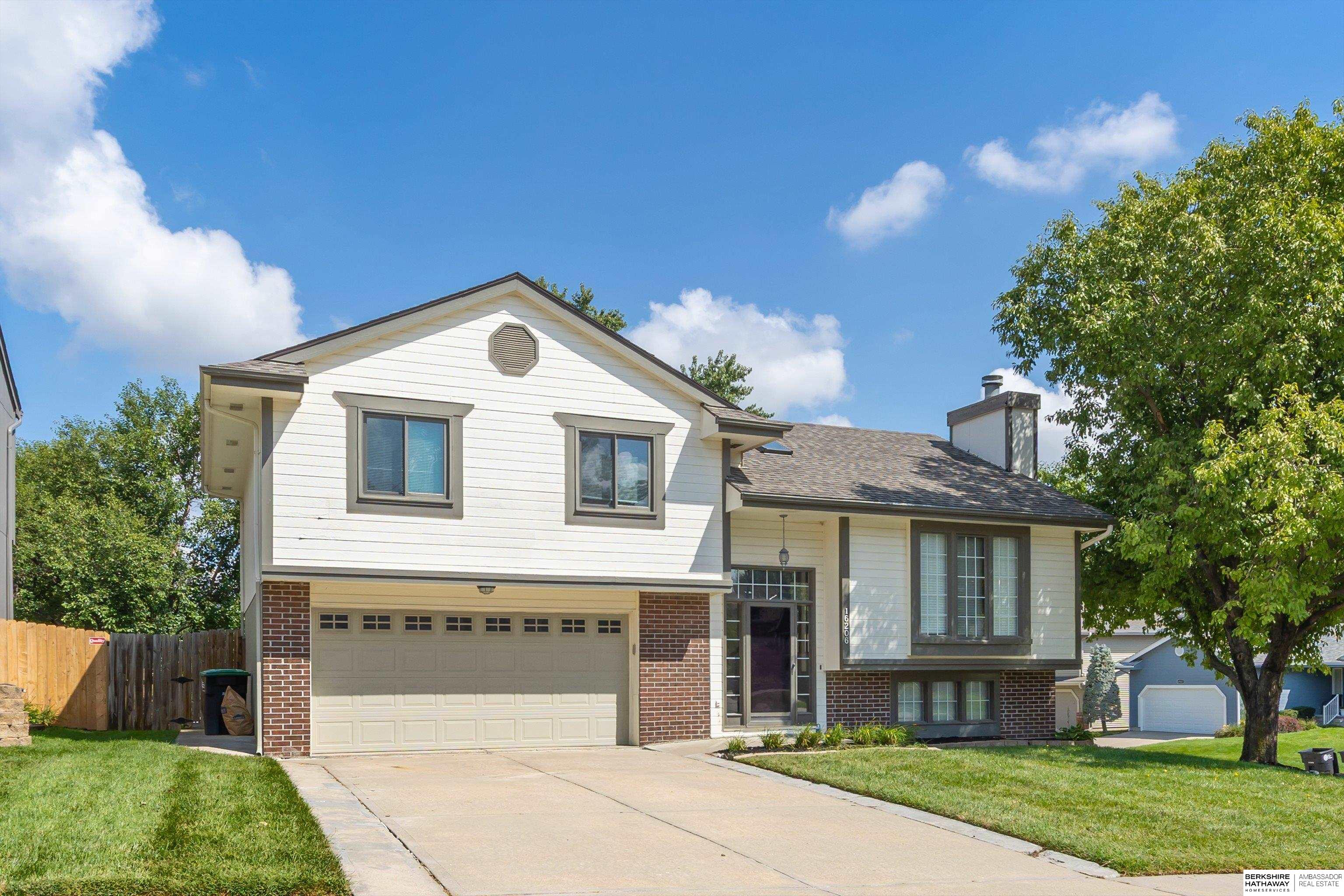 Omaha, Nebraska 68135, United States, 3 Bedrooms Bedrooms, ,2 BathroomsBathrooms,Residential,Active,222791