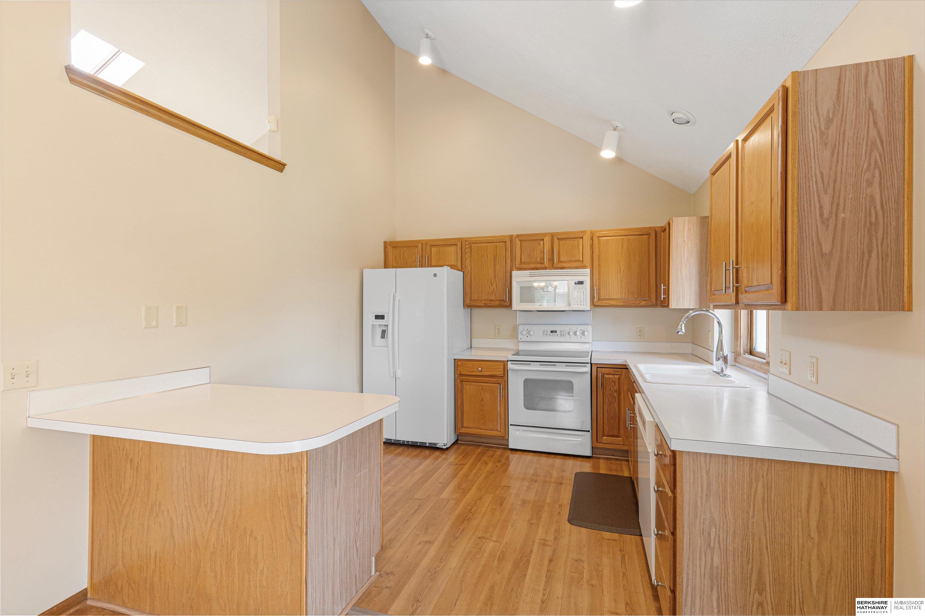 Omaha, Nebraska 68135, United States, 3 Bedrooms Bedrooms, ,2 BathroomsBathrooms,Residential,Active,222791