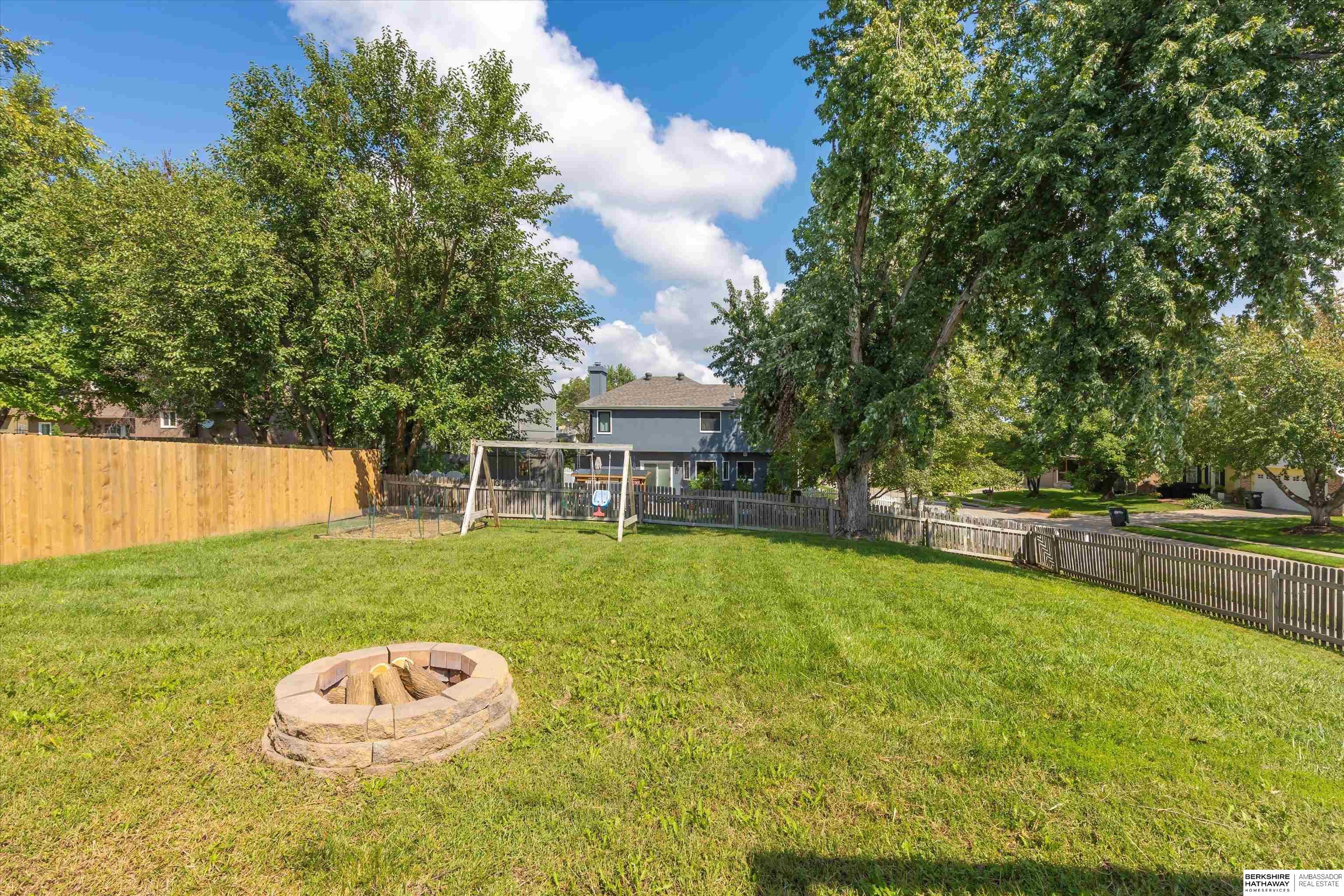 Omaha, Nebraska 68135, United States, 3 Bedrooms Bedrooms, ,2 BathroomsBathrooms,Residential,Active,222791