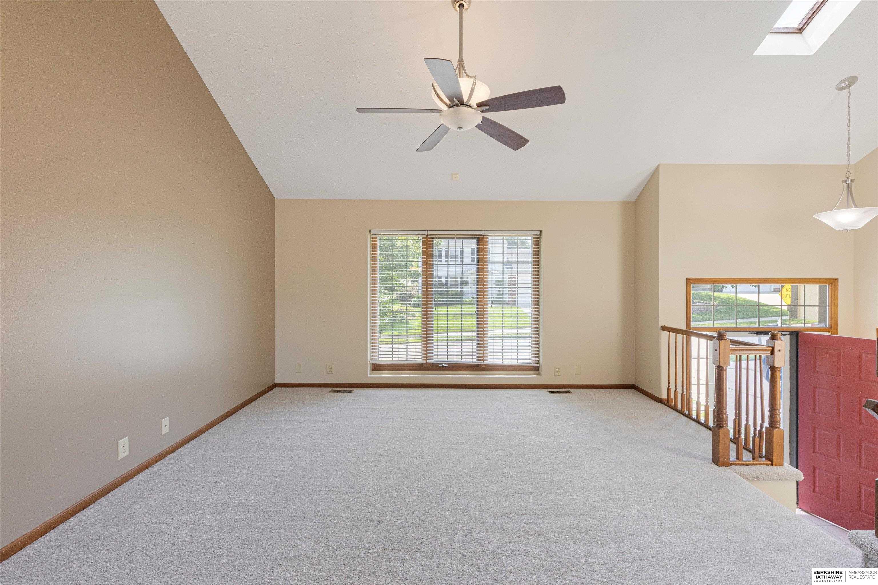 Omaha, Nebraska 68135, United States, 3 Bedrooms Bedrooms, ,2 BathroomsBathrooms,Residential,Active,222791