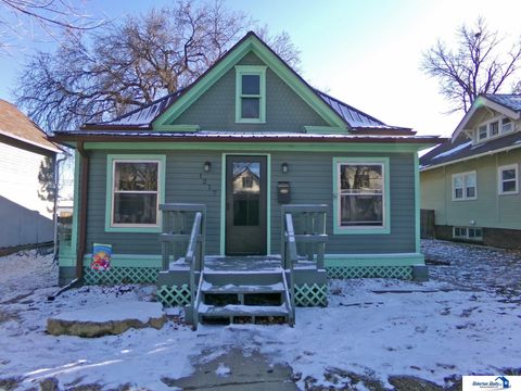 Photo of 1217 Ella Street, Beatrice, NE 68310 (MLS # 22604768)