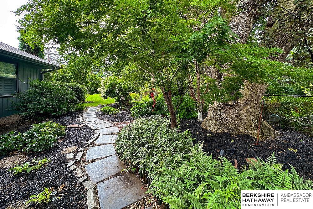 Omaha, Nebraska 68154, United States, 4 Bedrooms Bedrooms, ,2 BathroomsBathrooms,Residential,Active,187634