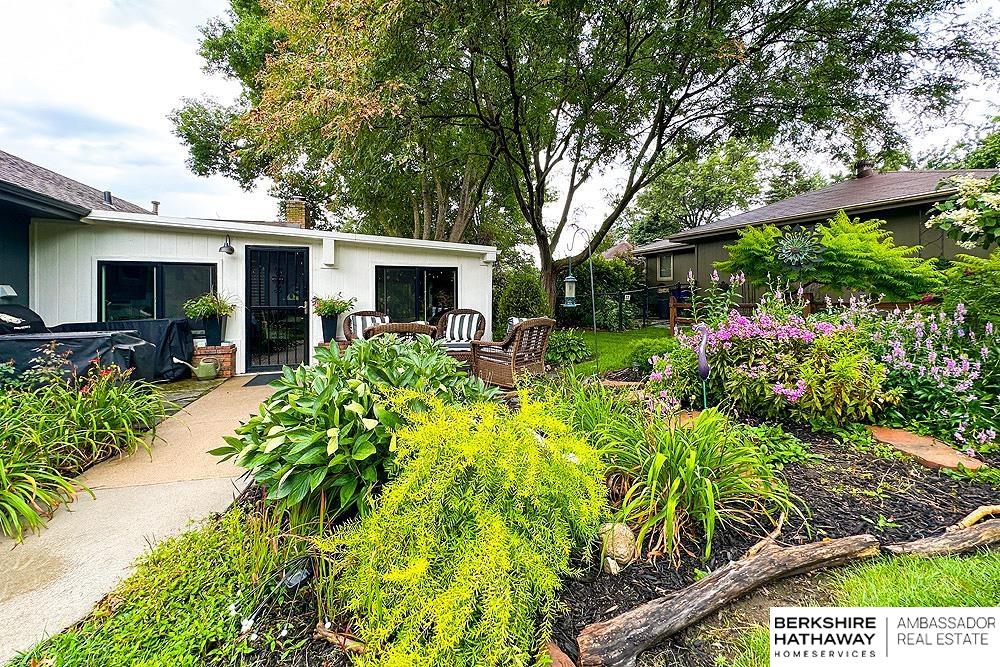 Omaha, Nebraska 68154, United States, 4 Bedrooms Bedrooms, ,2 BathroomsBathrooms,Residential,Active,187634