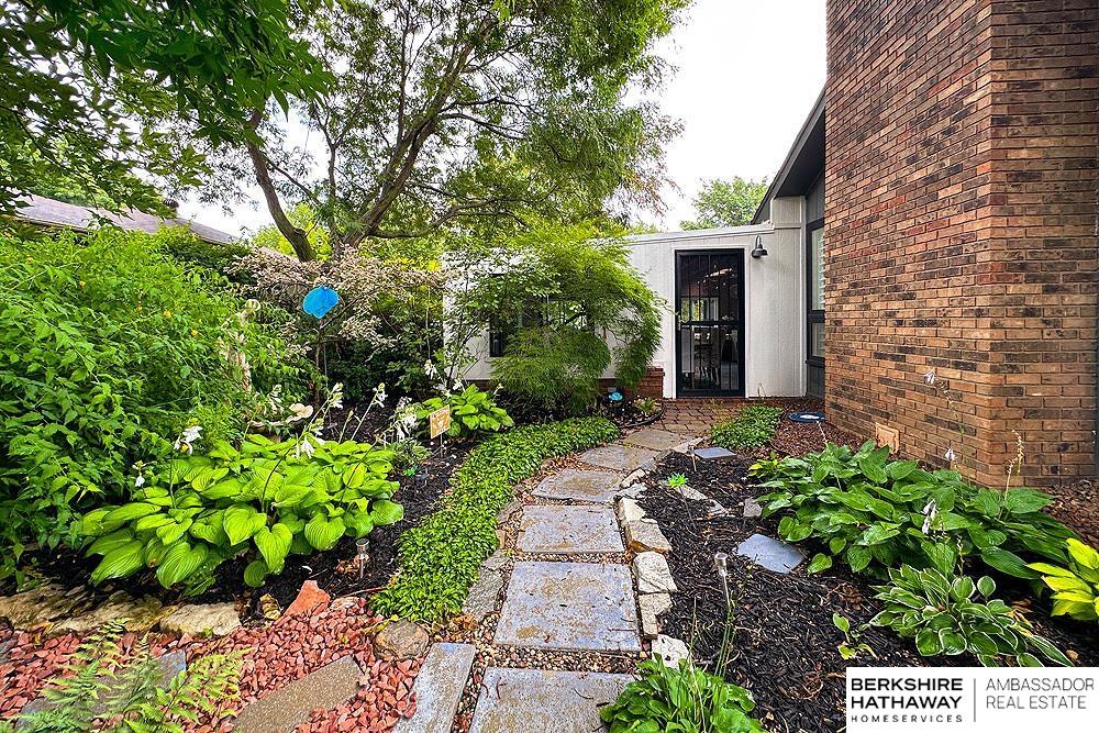 Omaha, Nebraska 68154, United States, 4 Bedrooms Bedrooms, ,2 BathroomsBathrooms,Residential,Active,187634