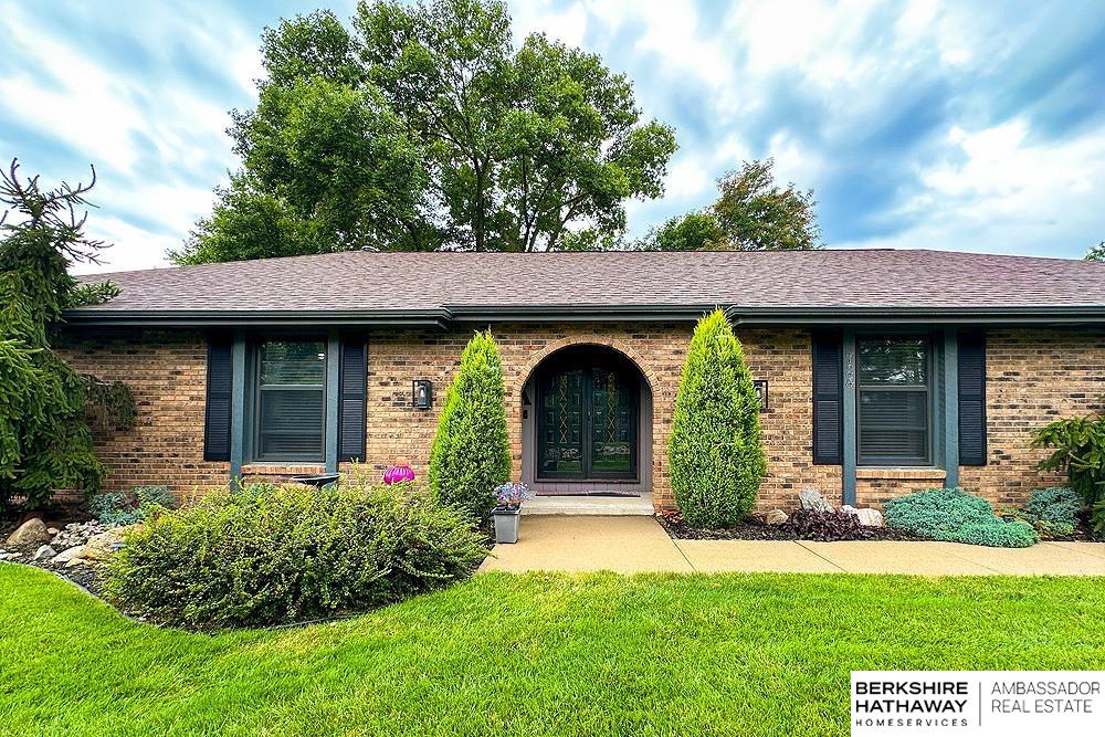 Omaha, Nebraska 68154, United States, 4 Bedrooms Bedrooms, ,2 BathroomsBathrooms,Residential,Active,187634