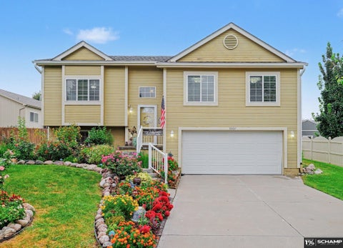 Photo of 10707 S 27 Avenue, Bellevue, NE 68123 (MLS # 22626128)