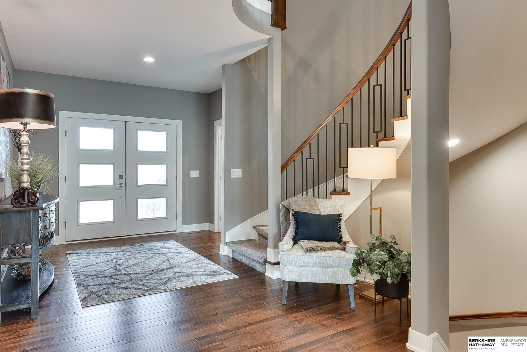 Elkhorn, Nebraska 68022, United States, 5 Bedrooms Bedrooms, ,4 BathroomsBathrooms,Residential,Active,121737