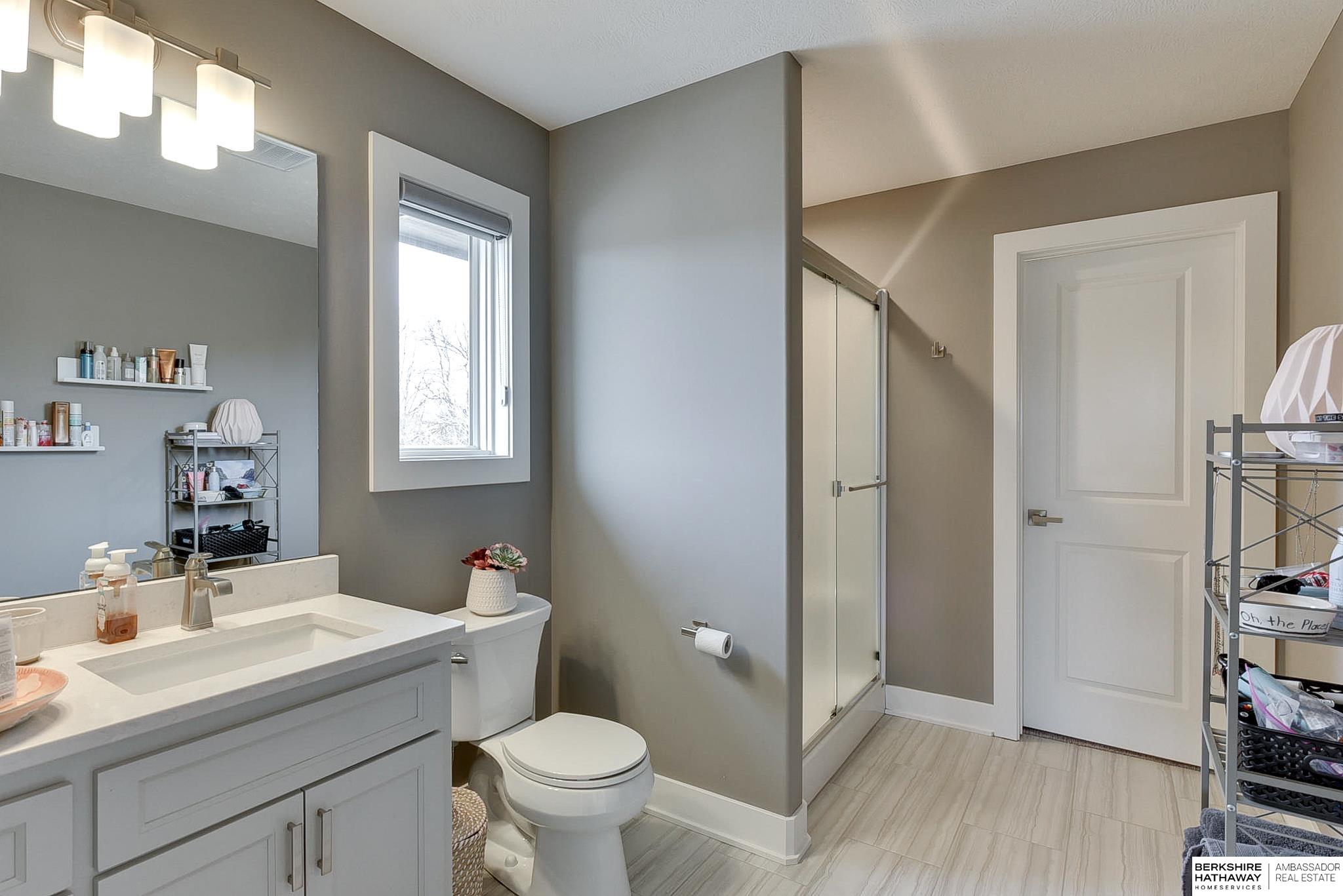 Elkhorn, Nebraska 68022, United States, 5 Bedrooms Bedrooms, ,4 BathroomsBathrooms,Residential,Active,121737