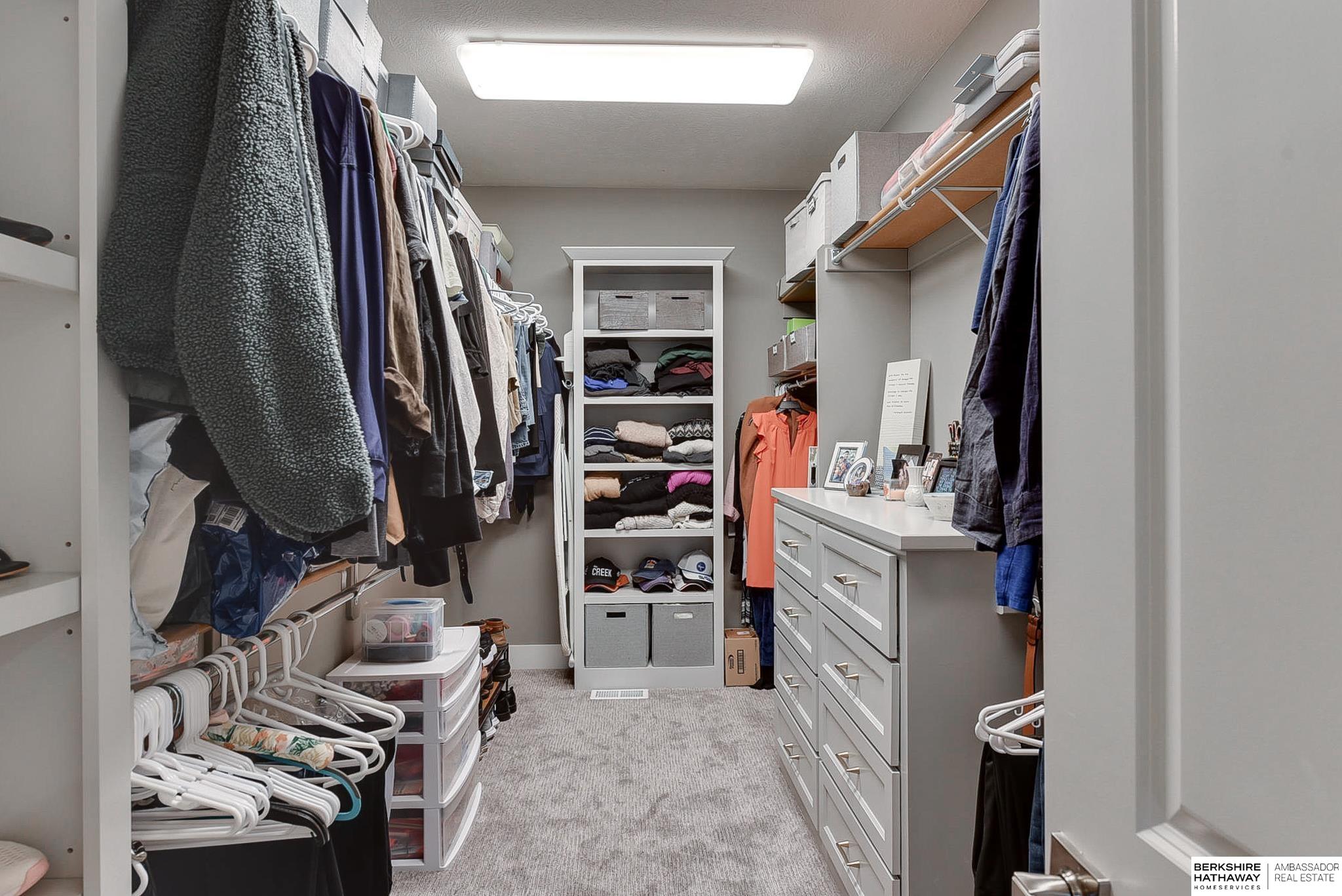 Elkhorn, Nebraska 68022, United States, 5 Bedrooms Bedrooms, ,4 BathroomsBathrooms,Residential,Active,121737