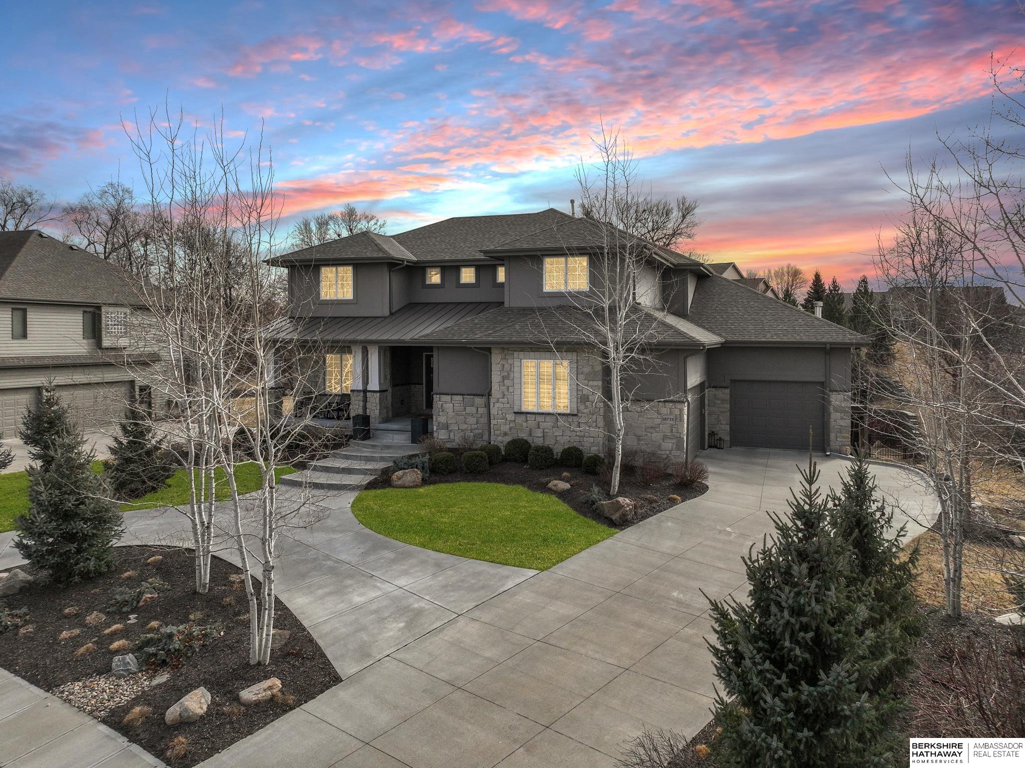 Elkhorn, Nebraska 68022, United States, 5 Bedrooms Bedrooms, ,4 BathroomsBathrooms,Residential,Active,121737