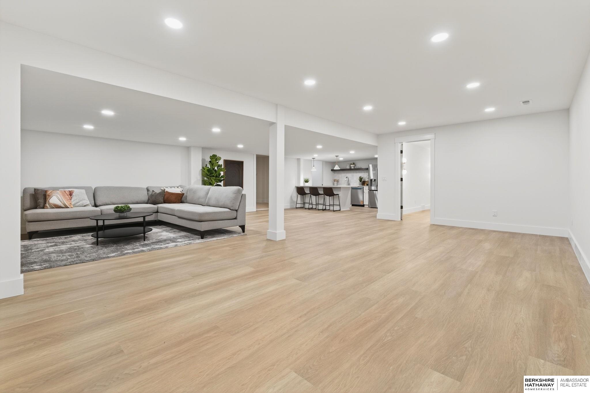 Gretna, Nebraska 68028, United States, 6 Bedrooms Bedrooms, ,5 BathroomsBathrooms,Residential,Active,228459