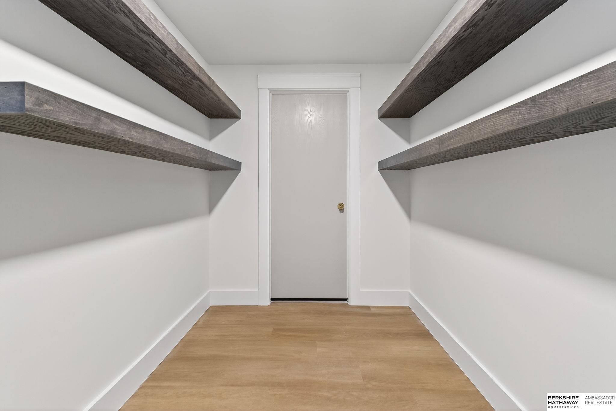 Gretna, Nebraska 68028, United States, 6 Bedrooms Bedrooms, ,5 BathroomsBathrooms,Residential,Active,228459