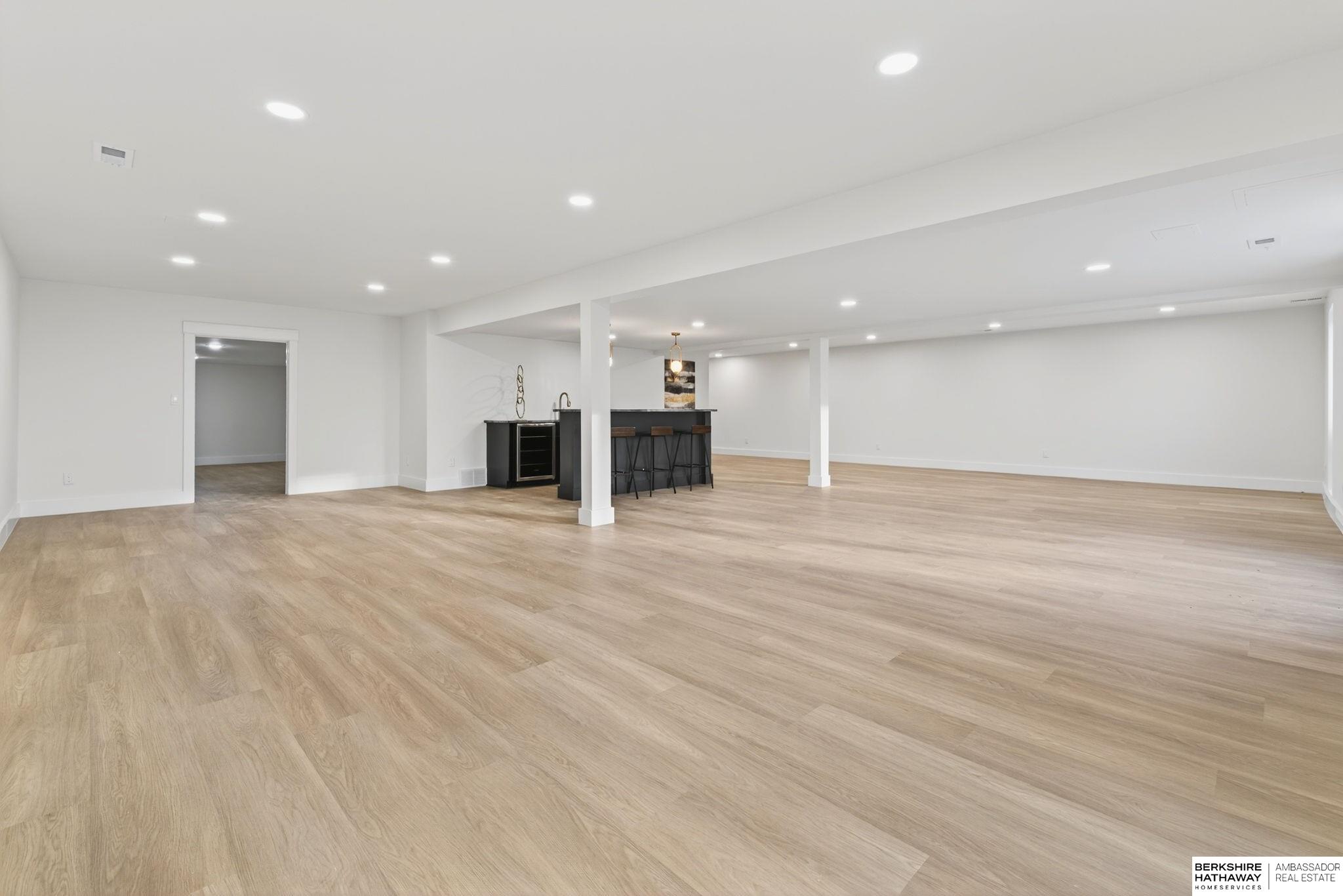 Gretna, Nebraska 68028, United States, 6 Bedrooms Bedrooms, ,5 BathroomsBathrooms,Residential,Active,228459