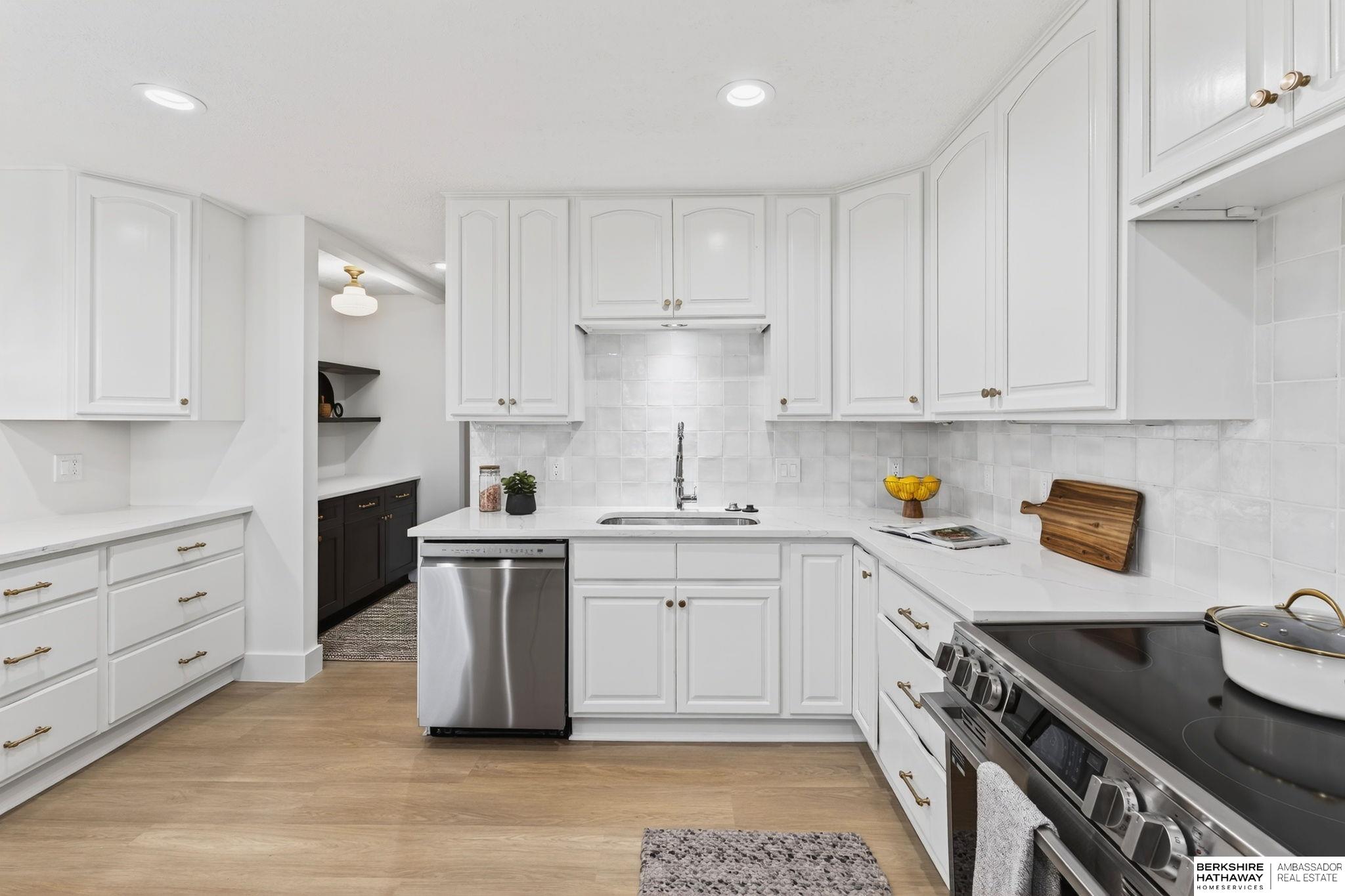 Gretna, Nebraska 68028, United States, 6 Bedrooms Bedrooms, ,5 BathroomsBathrooms,Residential,Active,228459