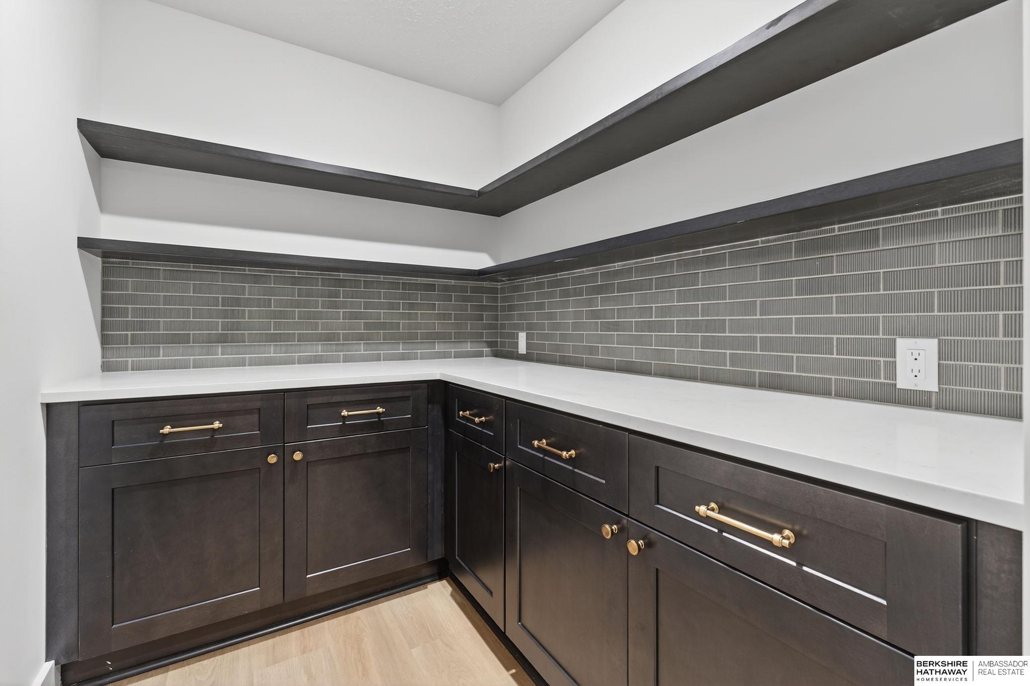 Gretna, Nebraska 68028, United States, 6 Bedrooms Bedrooms, ,5 BathroomsBathrooms,Residential,Active,228459