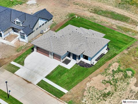 Photo of 3630 Tree Line Drive, Lincoln, NE 68516 (MLS # 22608353)