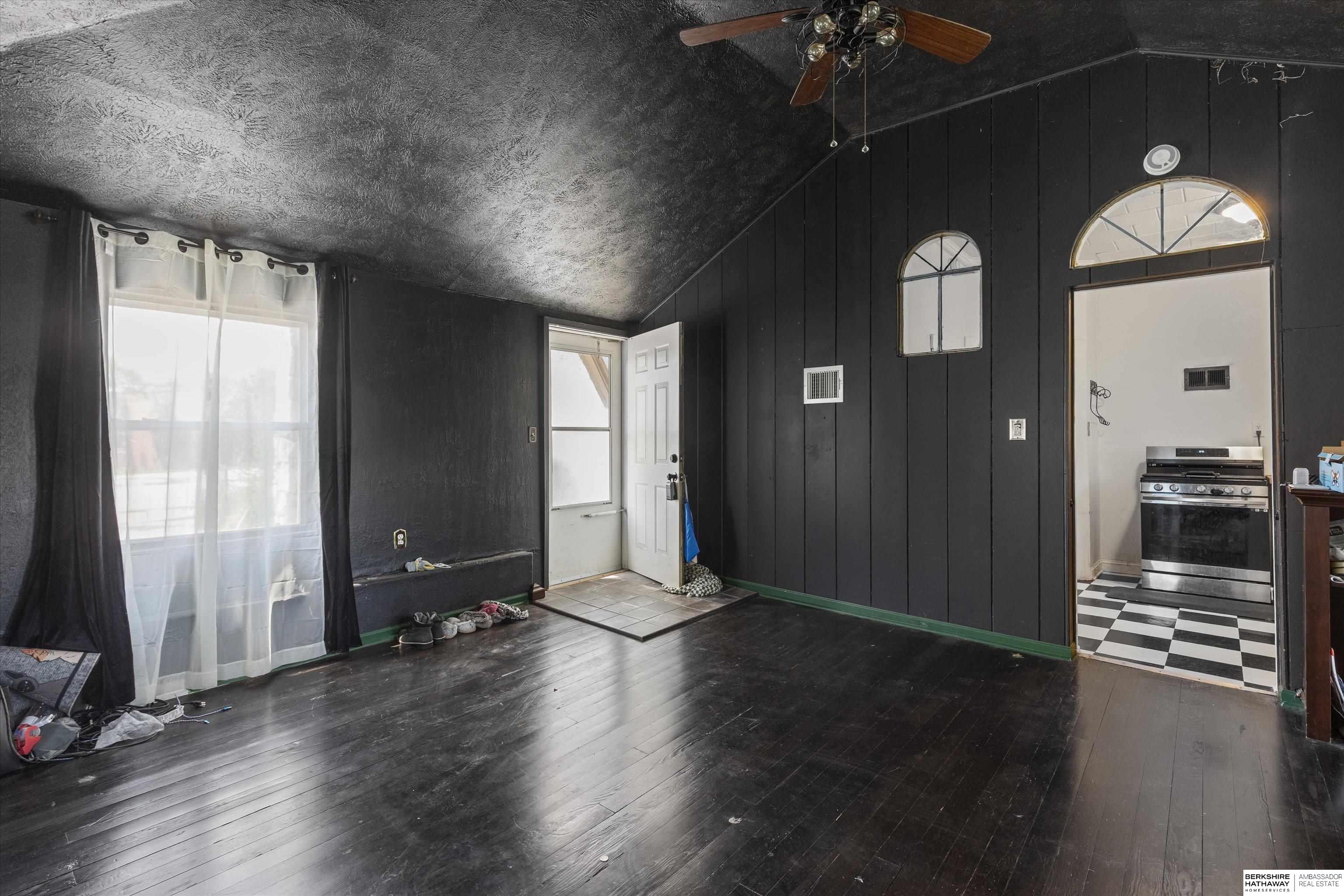 Omaha, Nebraska 68108, United States, 3 Bedrooms Bedrooms, ,2 BathroomsBathrooms,Residential,Active,139853