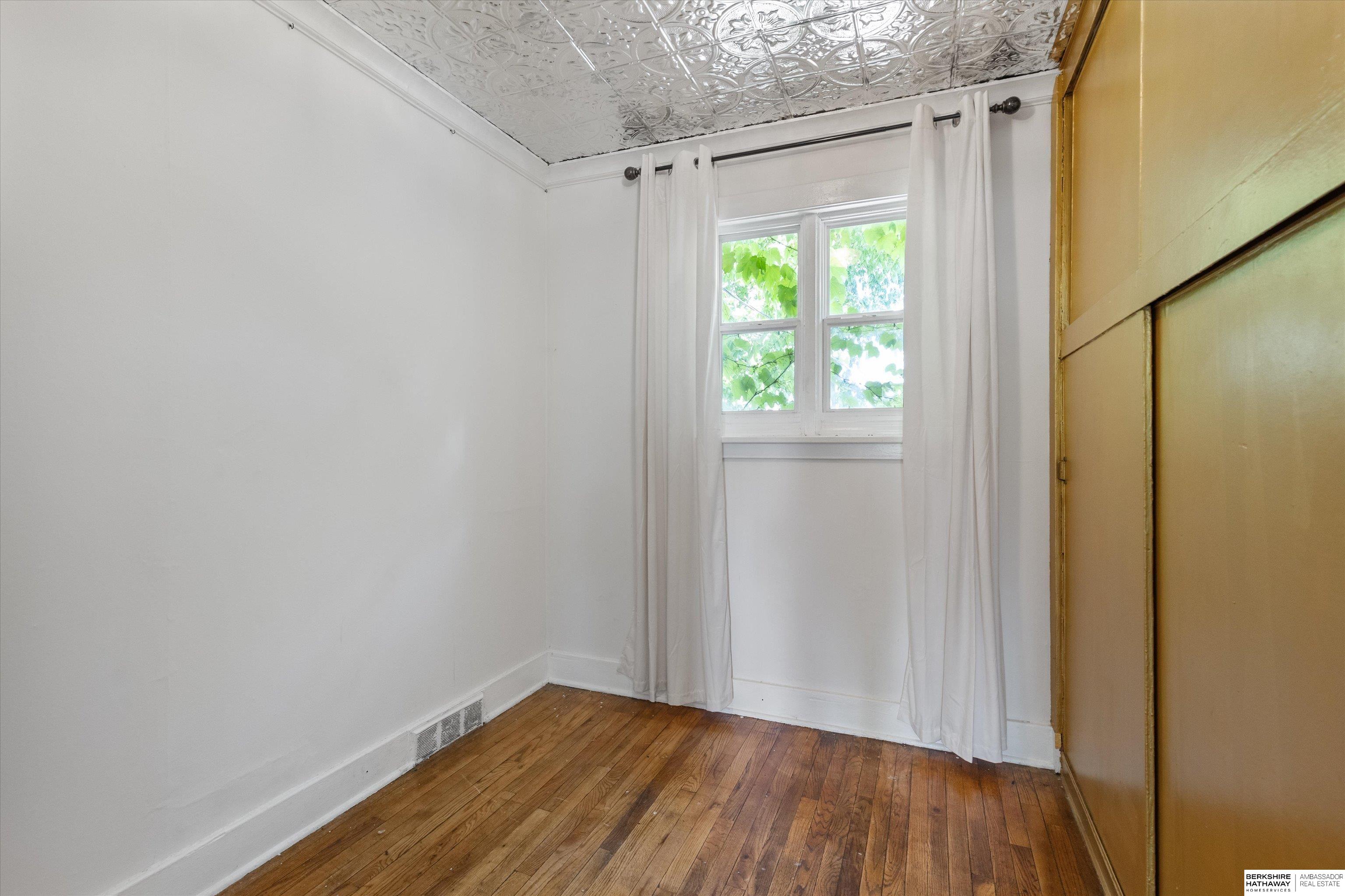 Omaha, Nebraska 68108, United States, 3 Bedrooms Bedrooms, ,2 BathroomsBathrooms,Residential,Active,139853