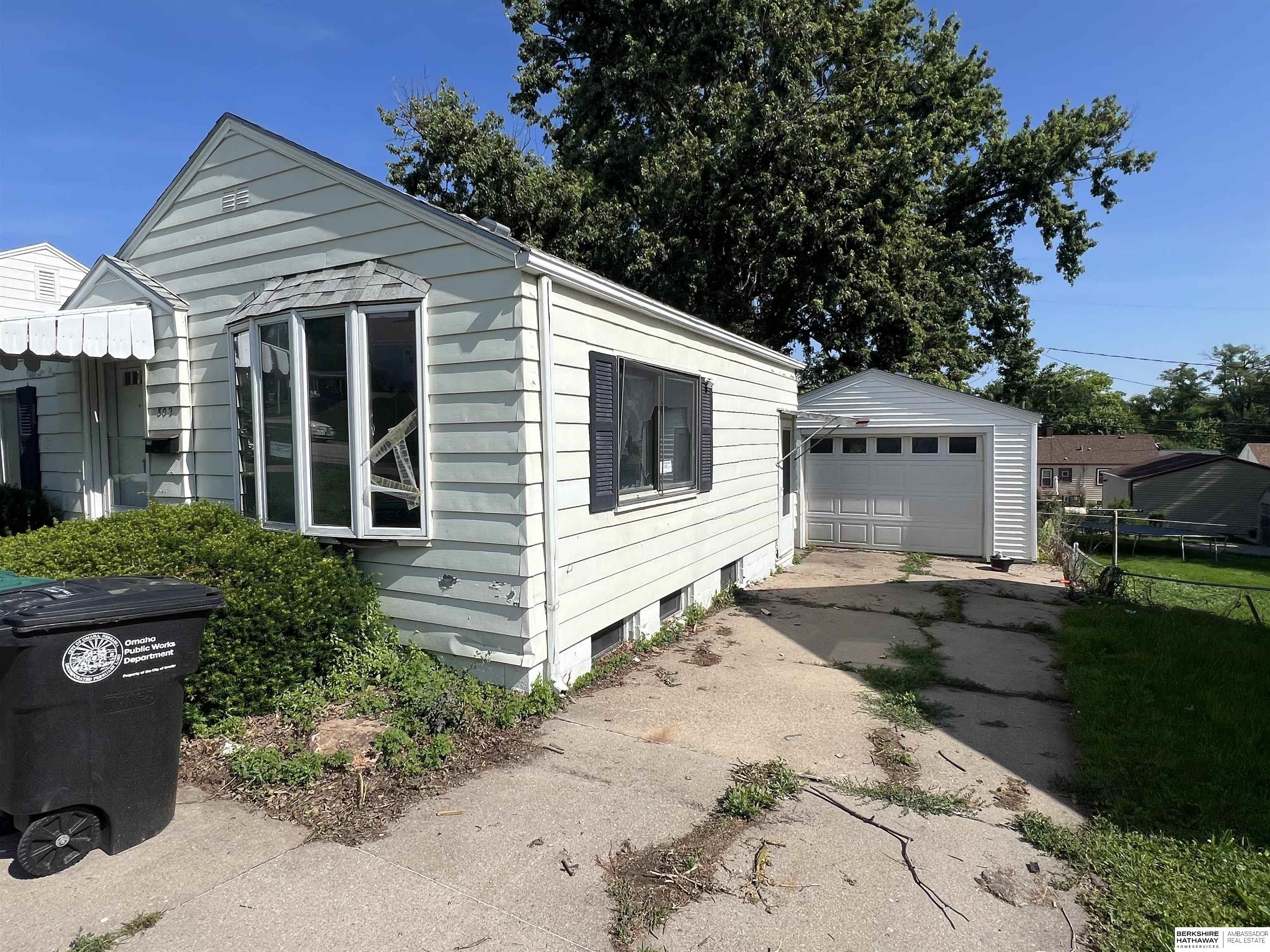 Omaha, Nebraska 68106, United States, 2 Bedrooms Bedrooms, ,2 BathroomsBathrooms,Residential,Active,151643