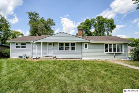 Photo of 8108 Meredith Avenue, Omaha, NE 68134 (MLS # 22523330)