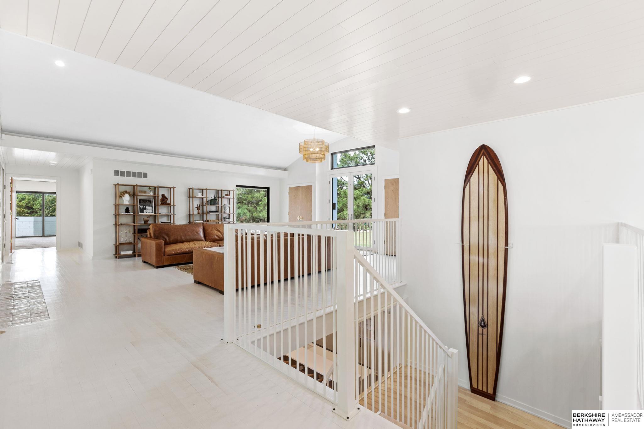 Lincoln, Nebraska 68516, United States, 5 Bedrooms Bedrooms, ,6 BathroomsBathrooms,Residential,Pending,203898