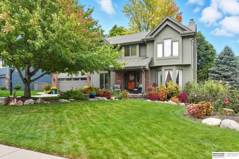 Photo of 2309 N 154th Avenue, Omaha, NE 68116 (MLS # 22606544)