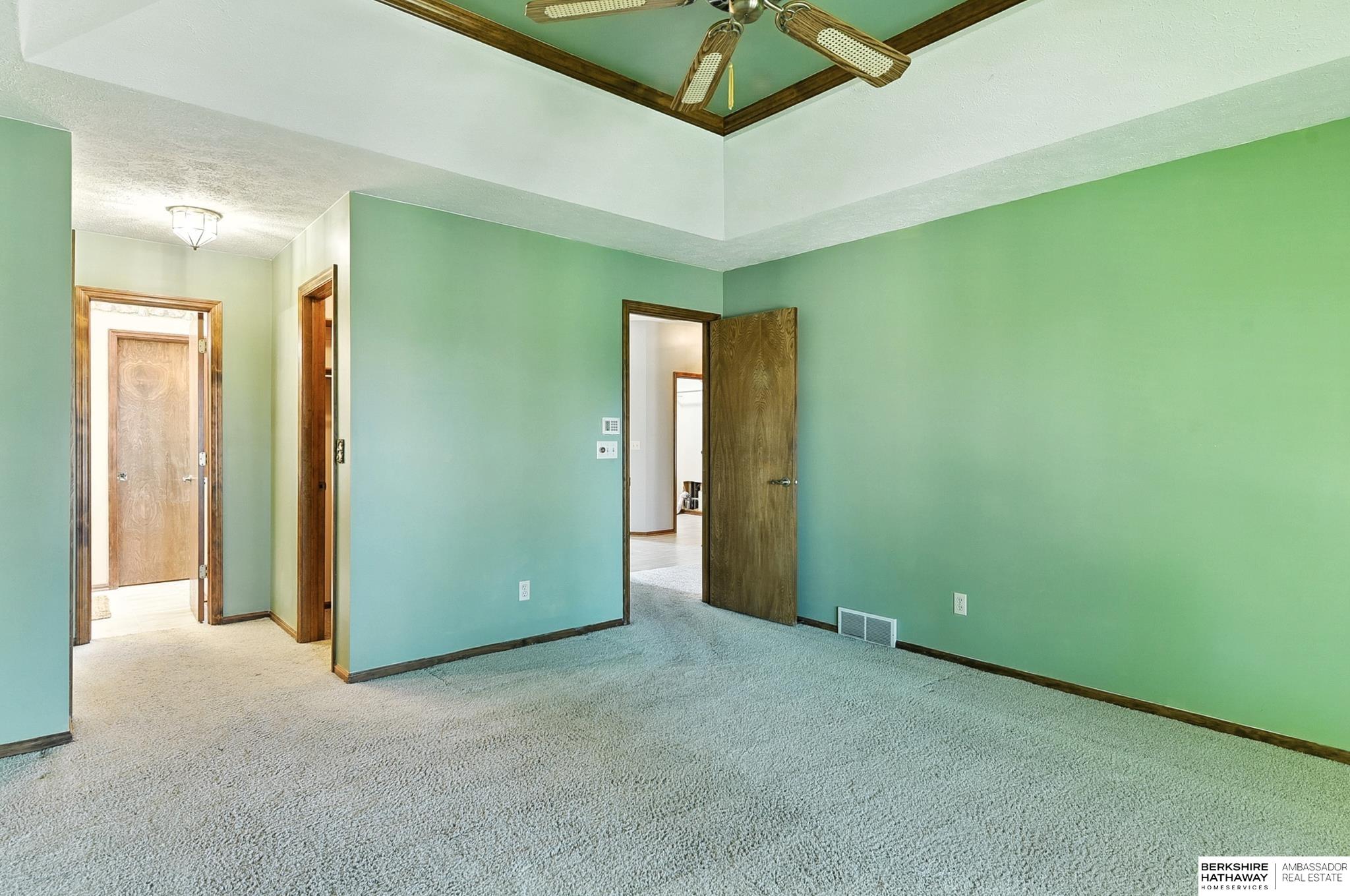 Omaha, Nebraska 68164, United States, 3 Bedrooms Bedrooms, ,3 BathroomsBathrooms,Residential,Active,205446