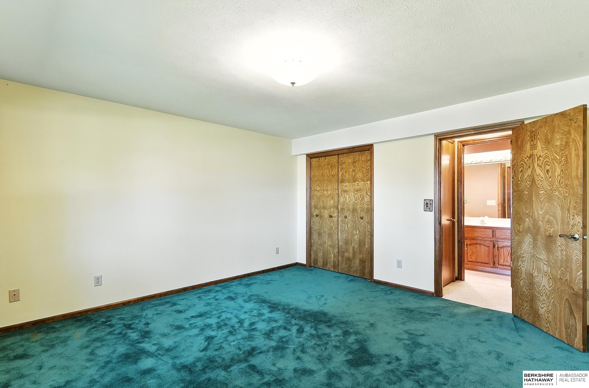 Omaha, Nebraska 68164, United States, 3 Bedrooms Bedrooms, ,3 BathroomsBathrooms,Residential,Active,205446