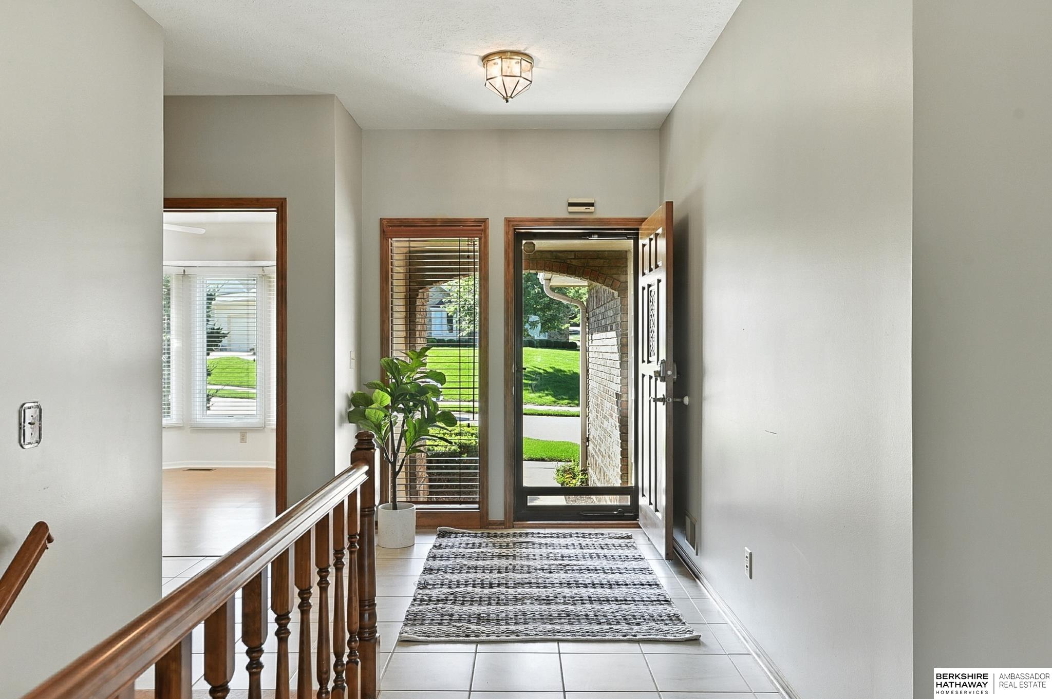 Omaha, Nebraska 68164, United States, 3 Bedrooms Bedrooms, ,3 BathroomsBathrooms,Residential,Active,205446