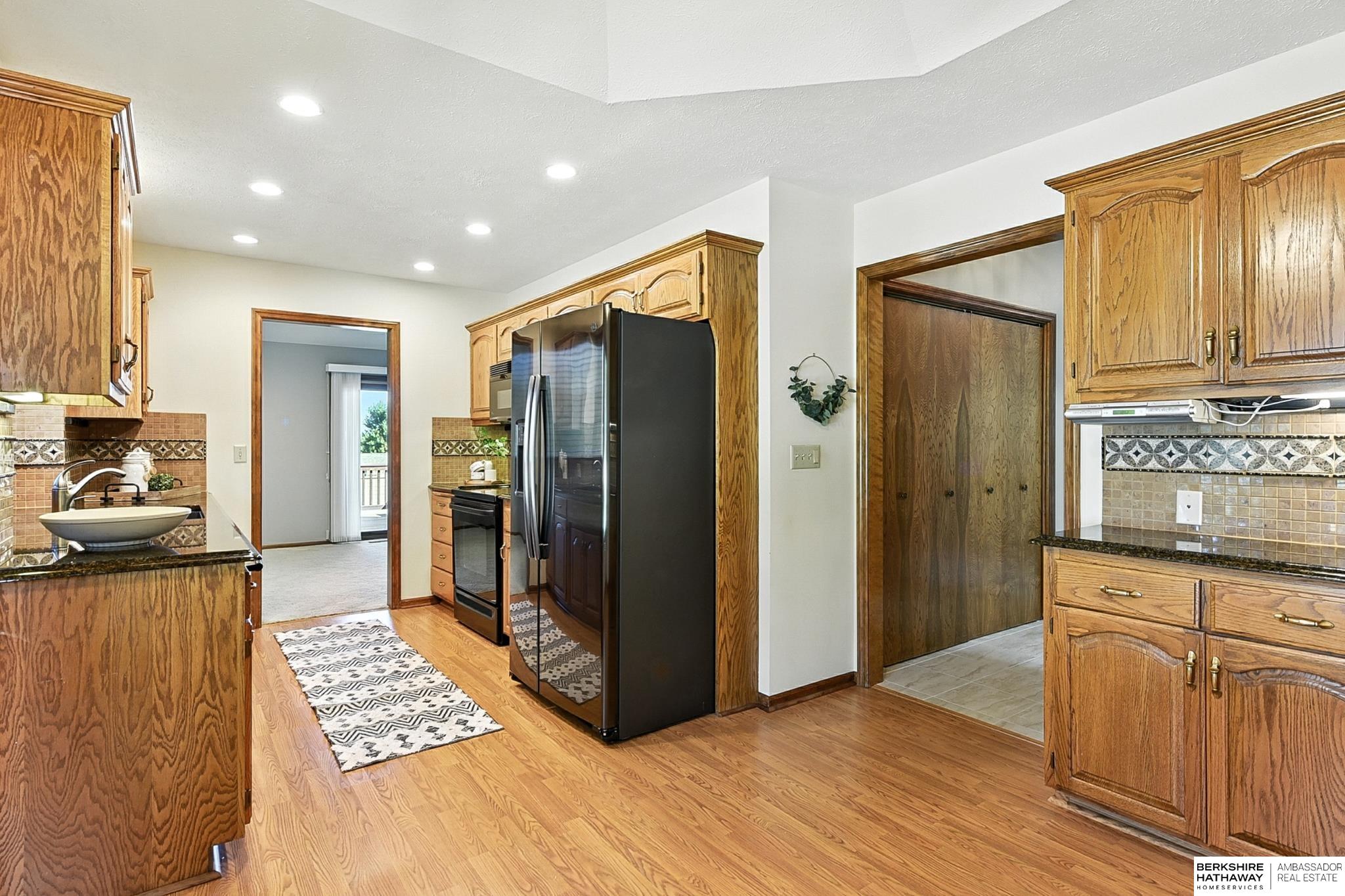 Omaha, Nebraska 68164, United States, 3 Bedrooms Bedrooms, ,3 BathroomsBathrooms,Residential,Active,205446