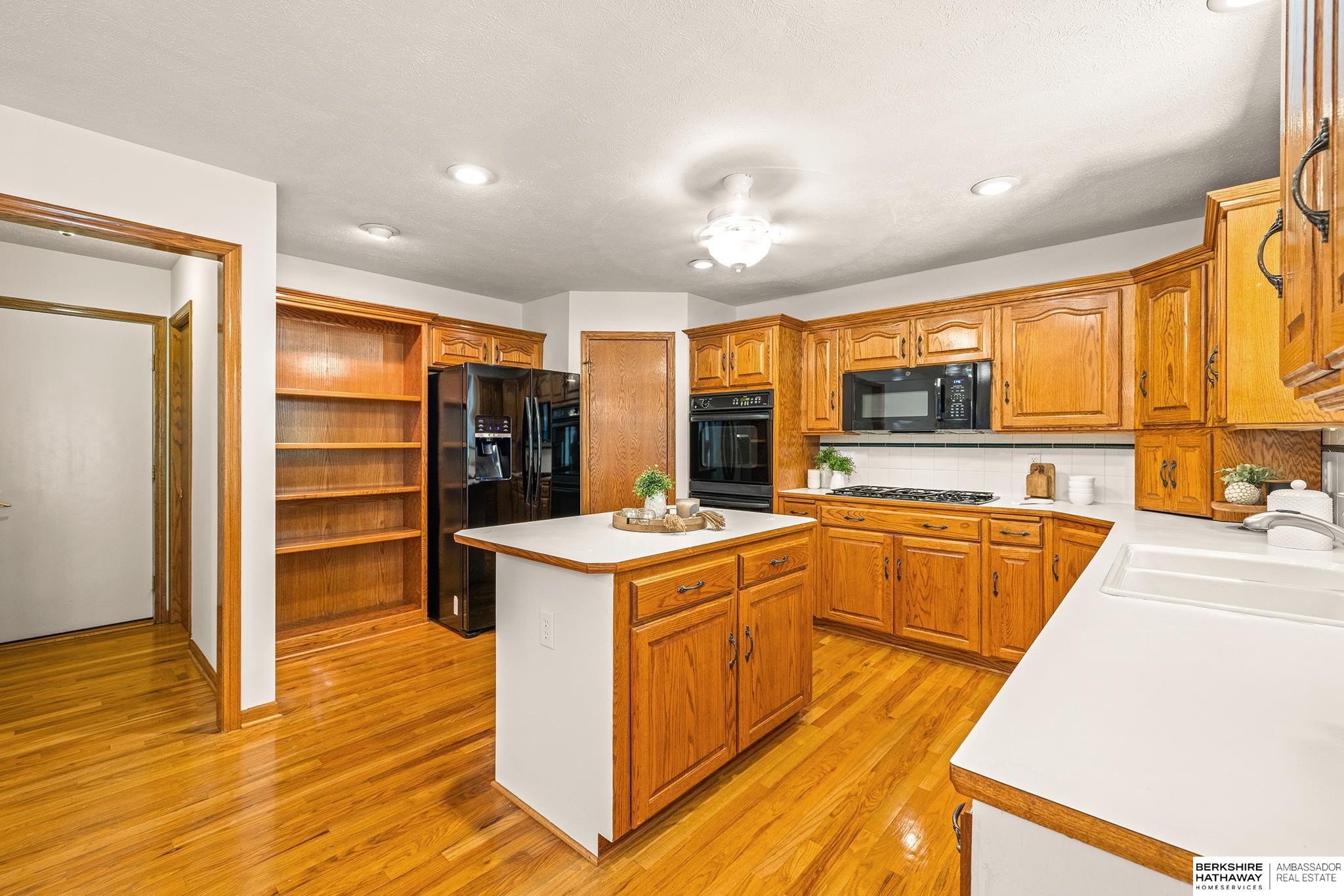 Omaha, Nebraska 68130, United States, 3 Bedrooms Bedrooms, ,3 BathroomsBathrooms,Residential,Active,228340