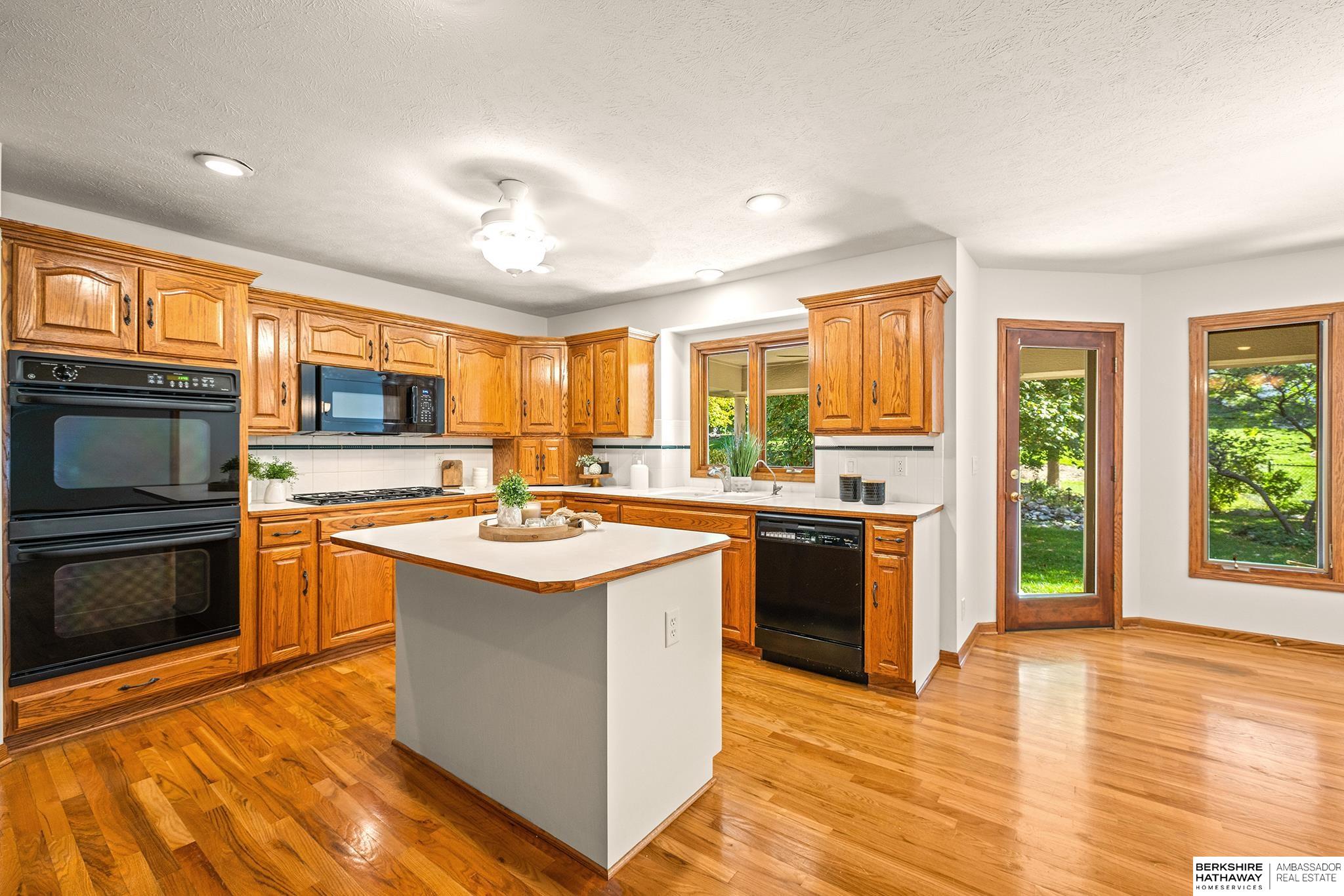 Omaha, Nebraska 68130, United States, 3 Bedrooms Bedrooms, ,3 BathroomsBathrooms,Residential,Active,228340