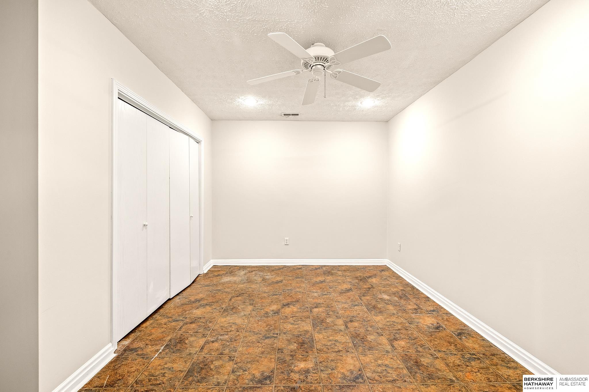 Omaha, Nebraska 68130, United States, 3 Bedrooms Bedrooms, ,3 BathroomsBathrooms,Residential,Active,228340