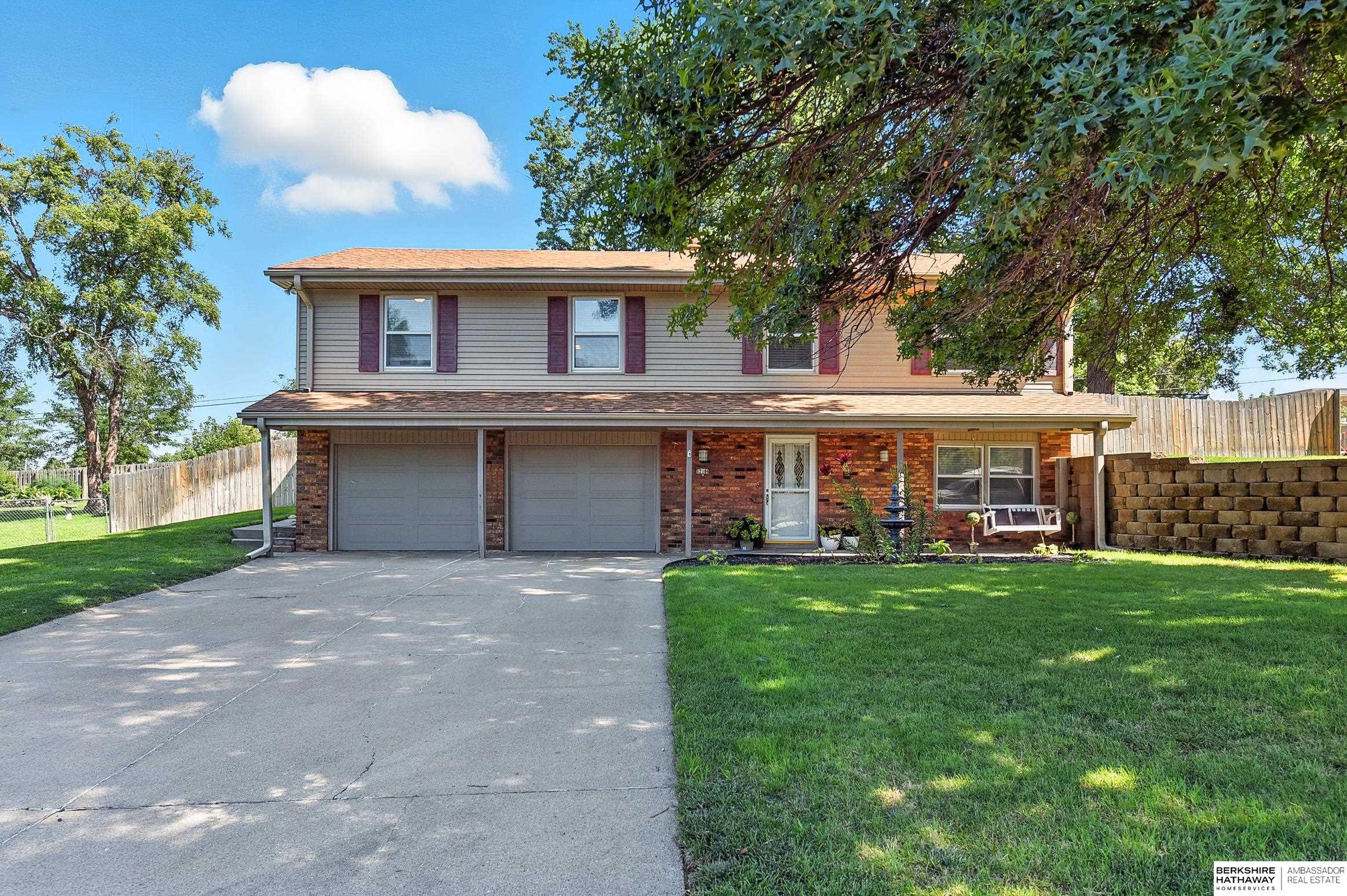 Omaha, Nebraska 68144, United States, 3 Bedrooms Bedrooms, ,2 BathroomsBathrooms,Residential,Active,218852