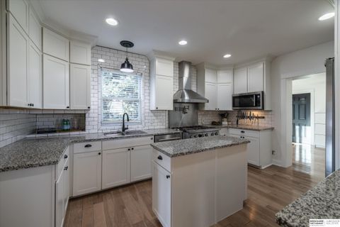 Photo of 4624 Farnam Street, Omaha, NE 68132 (MLS # 22604976)