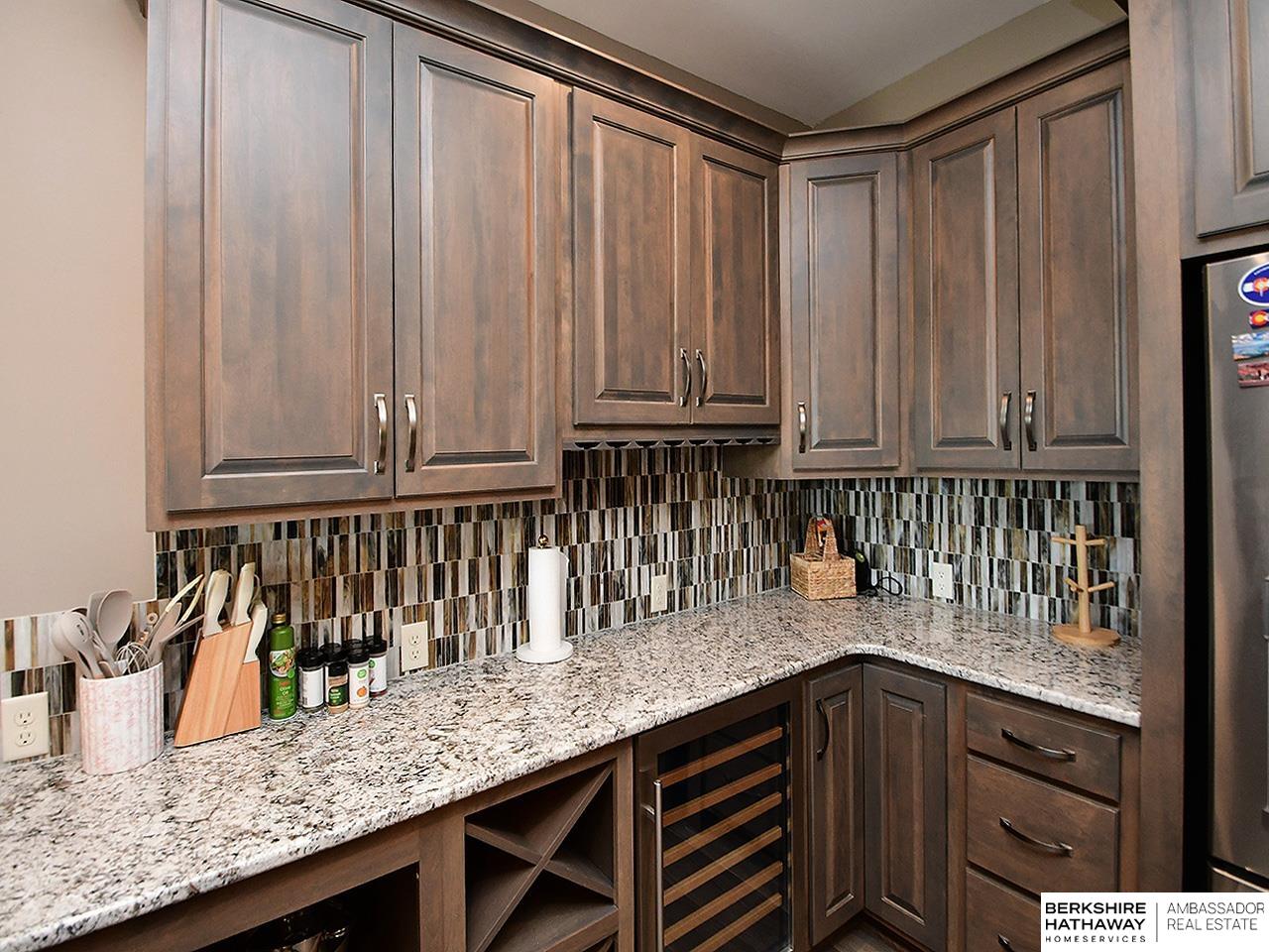 Bennington, Nebraska 68007, United States, 5 Bedrooms Bedrooms, ,5 BathroomsBathrooms,Residential,Pending,180300