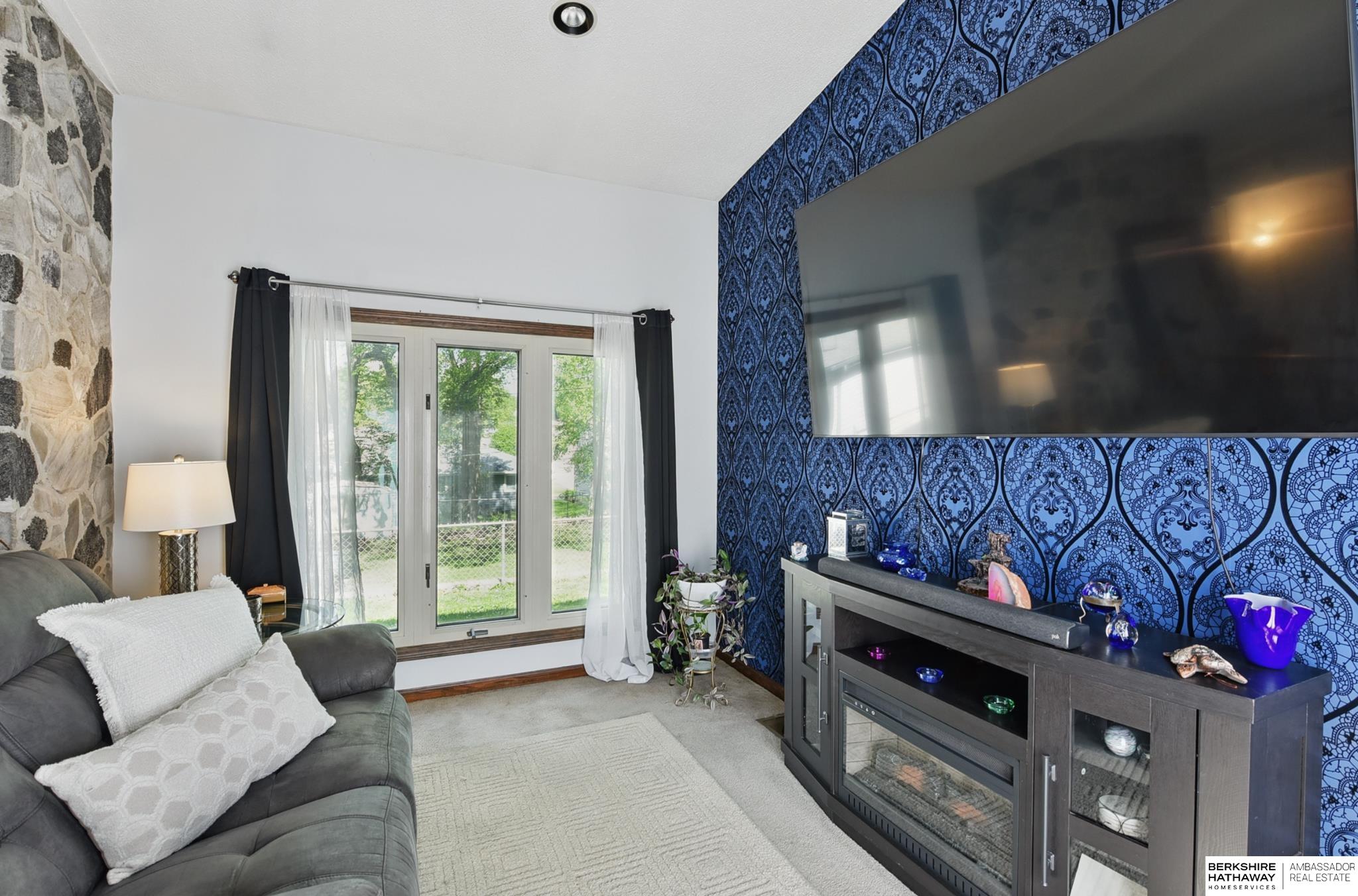 Omaha, Nebraska 68124, United States, 3 Bedrooms Bedrooms, ,2 BathroomsBathrooms,Residential,Pending,126037