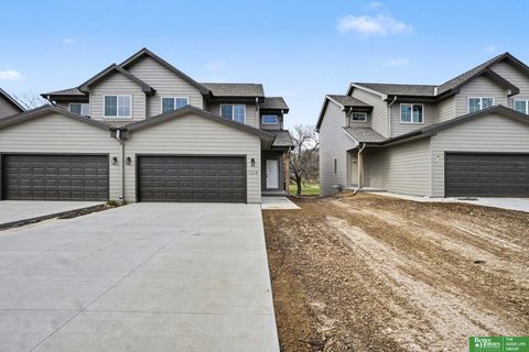 Photo of 7114 N 79th Court, Omaha, NE 68122 (MLS # 22609116)