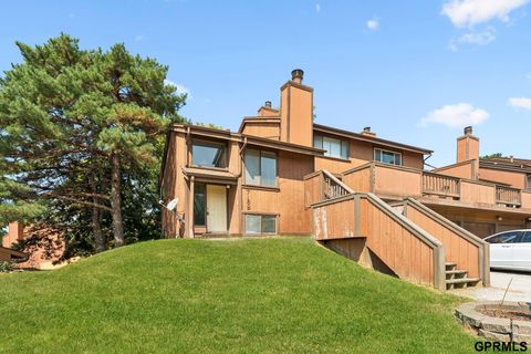 Photo of 7168 N 78 Court, Omaha, NE 68122 (MLS # 22526046)