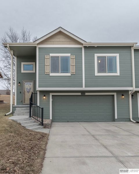 Photo of 14241 Wood Valley Drive, Omaha, NE 68142 (MLS # 22603502)