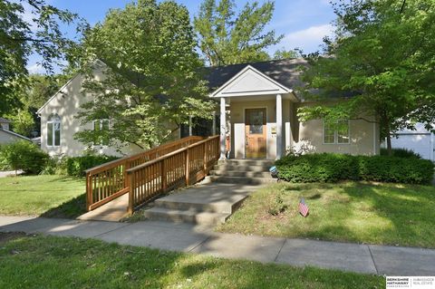 Photo of 809 Highland Avenue, Red Oak, IA 51566 (MLS # 22614746)