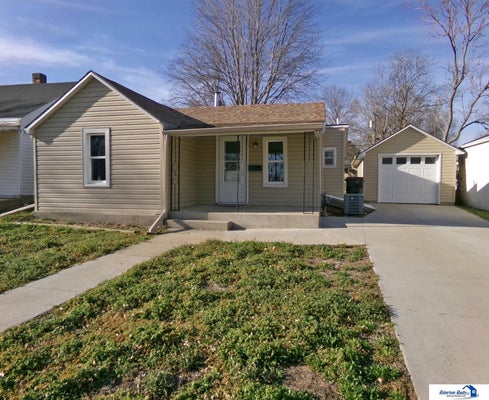 1118 BELL ST, BEATRICE, NE 68310 - Image 73a11fe3bb75de0cc0806e689224fa5e/2343047807