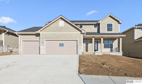 Photo of 21424 Z Street, Elkhorn, NE 68022 (MLS # 22602764)
