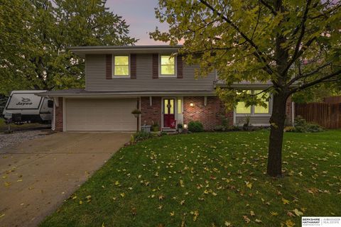 Photo of 5200 Cameron Court, Lincoln, NE 68512 (MLS # 22531094) Photo of 5200 Cameron Court, Lincoln, NE 68512 (MLS # 22531094)