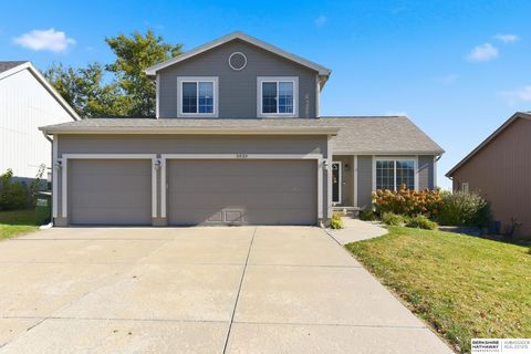 Photo of 5939 S 186th Avenue, Omaha, NE 68135 (MLS # 22532049)