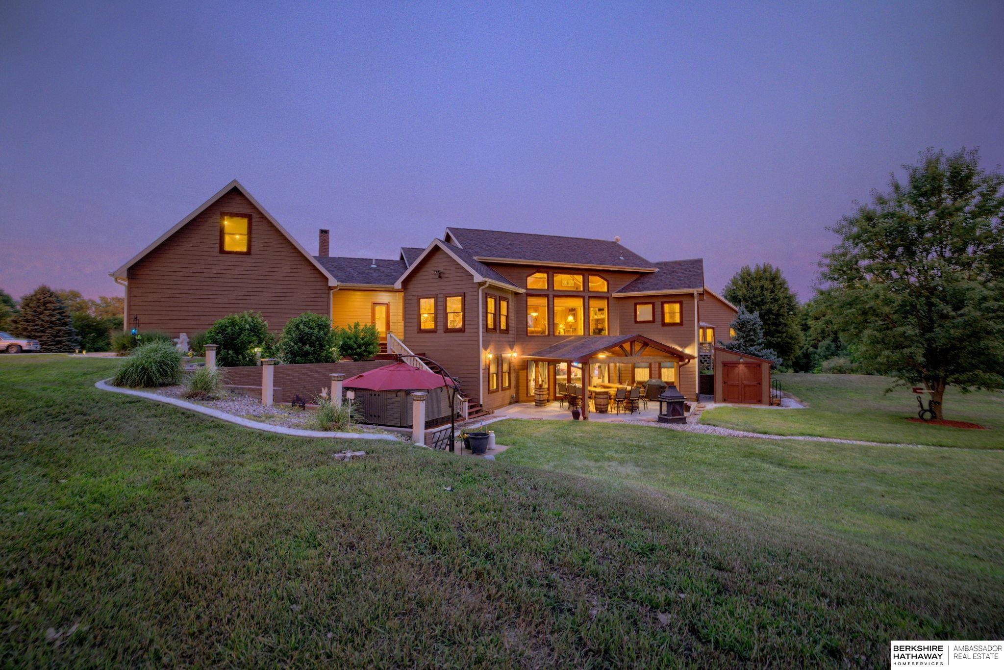 Nehawka, Nebraska 68413, United States, 4 Bedrooms Bedrooms, ,4 BathroomsBathrooms,Residential,Active,191746