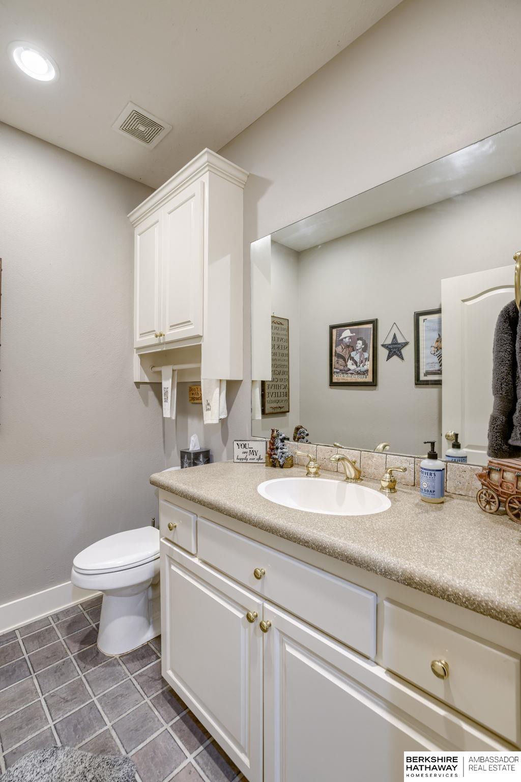 Nehawka, Nebraska 68413, United States, 4 Bedrooms Bedrooms, ,4 BathroomsBathrooms,Residential,Active,191746